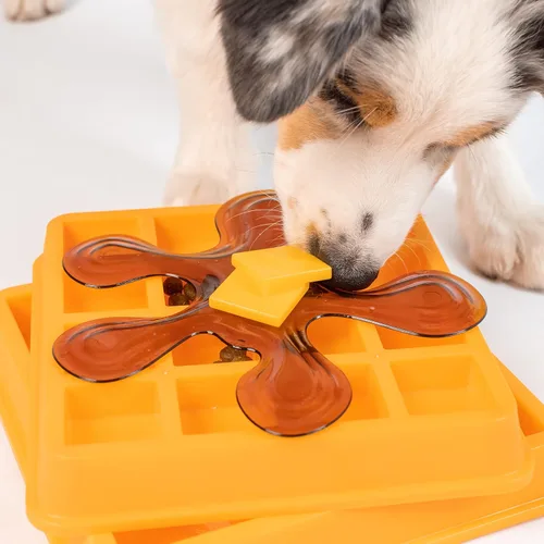 Vista 9 de Our Pets Juego de rompecabezas interactivo de gofres, juguetes para perros