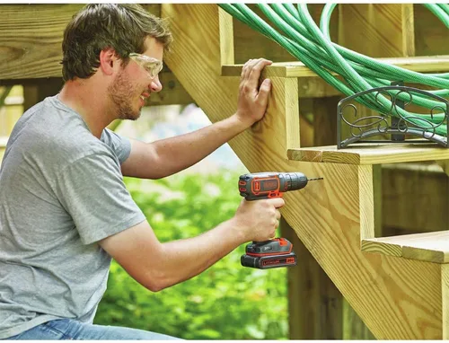 Vista 5 de BLACK+DECKER Kit de taladro/destornillador inalámbrico de 20 V MAX con batería, cargador y broca de doble extremo (BDCDD120C)