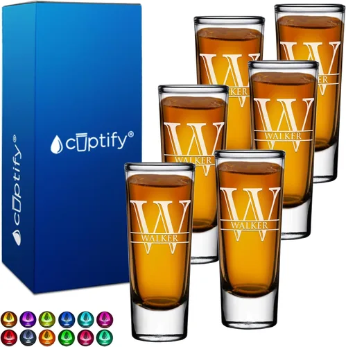 Vista 92 de Vaso de chupito personalizado con fondo negro personalizado de 2 oz, vasos de chupito cordiales con inicial y nombre en script dividido