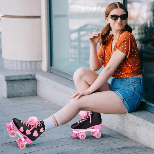 Vista 7 de Ruthfot Patines clásicos para mujeres y niñas con ruedas iluminadas y patrón de corazón de amor, patines de cuero PU de caña alta..