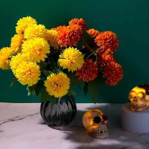 Vista 3 de Flores artificiales de caléndula, paquete de 4 ramos de flores de caléndula de seda de 12 pulgadas para decoración del día de los muertos Naranja