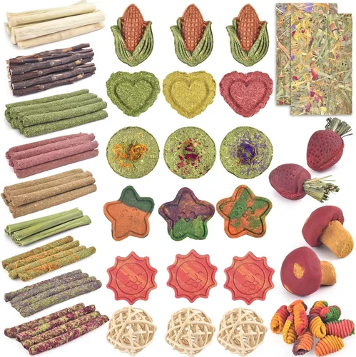 Vista 9 de ERKOON 53 juguetes masticables de conejo para dientes de conejos, juguetes naturales de conejo con palitos de madera de manzana, zanahoria, hierba
