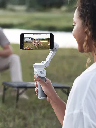 Vista 7 de DJI OM 4 SE - Estabilizador de cardán para smartphone de 3 ejes con trípode, diseño magnético, portátil y plegable, ActiveTrack 3.0, modo historia