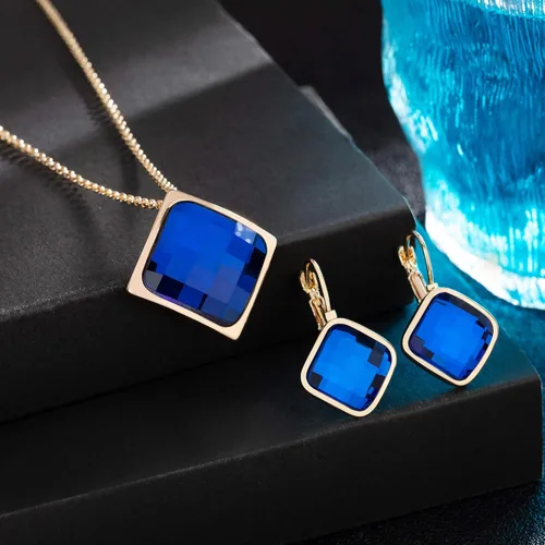 Vista 5 de EVEVIC Collar cuadrado de cristal austriaco pendientes para mujer, chapado en oro de 18 quilates, hipoalergénico