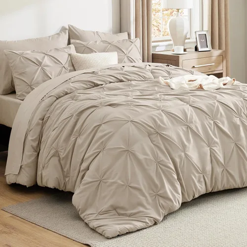 Vista 95 de Bedsure Juego de edredón tamaño King extragrande gris - Juego de ropa de cama en una bolsa de 7 piezas, juego de cama pintuck GentleSoft™ gris