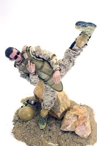 Vista 6 de Compra 7 figuras de acción de 12 pulgadas, modelo de soldado flexible de 1:6, juguete de médico de pie