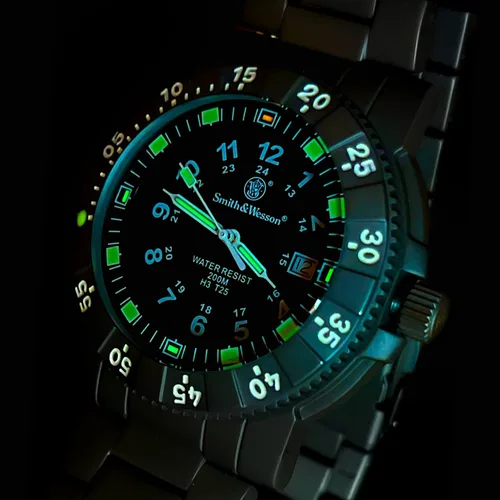 Vista 5 de Smith Wesson Reloj ejecutivo para hombre Tritium H3 20ATM reloj militar táctico resistente caja de titanio bisel y correa 1693in regalo de Navidad