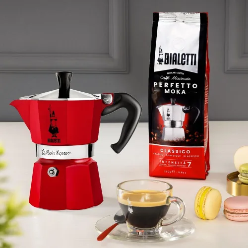 Vista 3 de Bialetti - Moka Express: Cafetera icónica de espresso para estufa, prepara auténtico café italiano, cafetera moka de 6 tazas (6 oz), aluminio, rojo