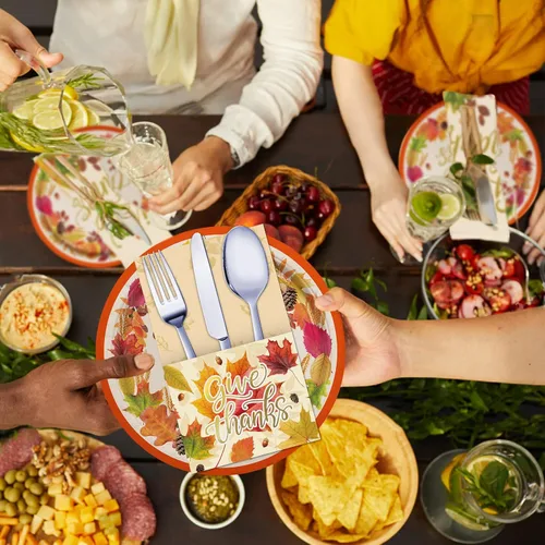 Vista 4 de Soporte para cubiertos de Acción de Gracias, lámina dorada con diseño de hoja de arce Give Things, soporte para utensilios para decoración de mesa