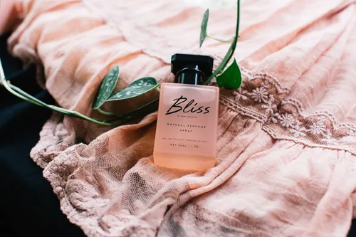 Vista 7 de RawChemistry Bliss by Raw Chemistry - Perfume con feromonas para mujer - Spray para mujer con feromonas - Bliss by Raw Chemistry Scent with