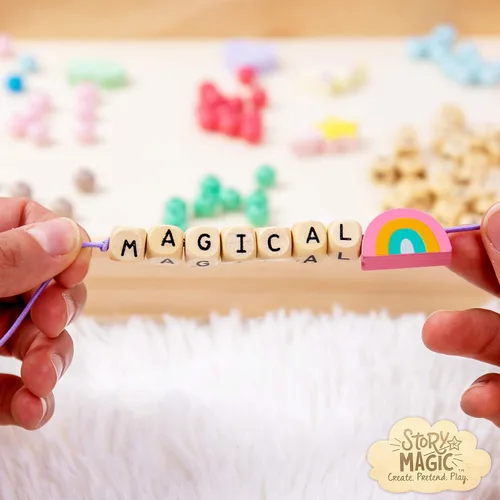 Vista 3 de Story Magic Horizon Group USA - Cuentas ABC de madera de alta calidad, hace más de 10 piezas de joyería, más de 350 cuentas de madera y dijes