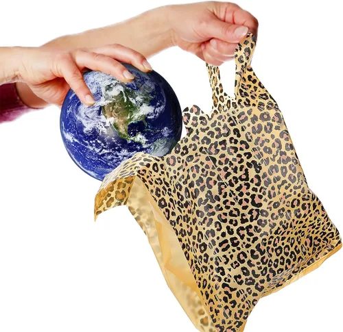 Vista 5 de Outus 50 bolsas de plástico con estampado de leopardo para camisetas grandes con asas para negocios, tienda de comestibles, hogar, mercancía, venta