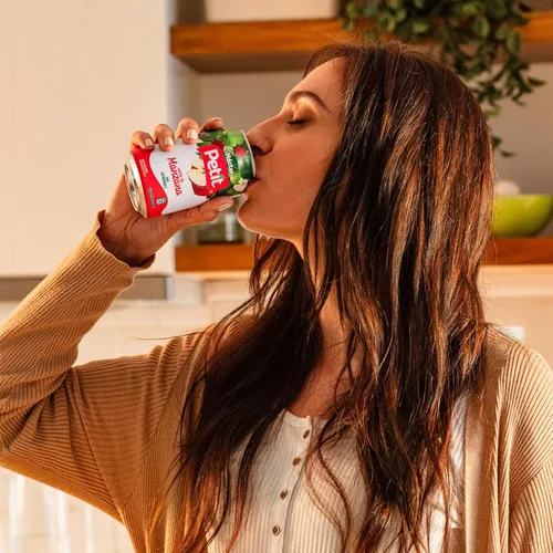 Vista 4 de Petit Néctar de manzana, latas de 330 ml (paquete de 24) – Bebida refrescante de jugo de fruta