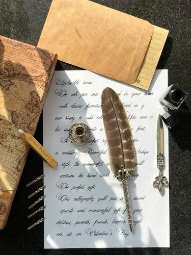 Vista 2 de Juego de plumas antiguas y pluma y tinta vintage para escribir (Turquía)