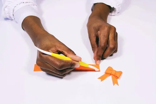 Vista 6 de PME Herramienta de acolchado, para decoración de pasteles, 6.5 pulgadas