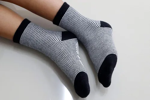 Vista 7 de RATIVE - Calcetines antideslizantes con agarres para bebé, bebés, niños pequeños, niños y niños